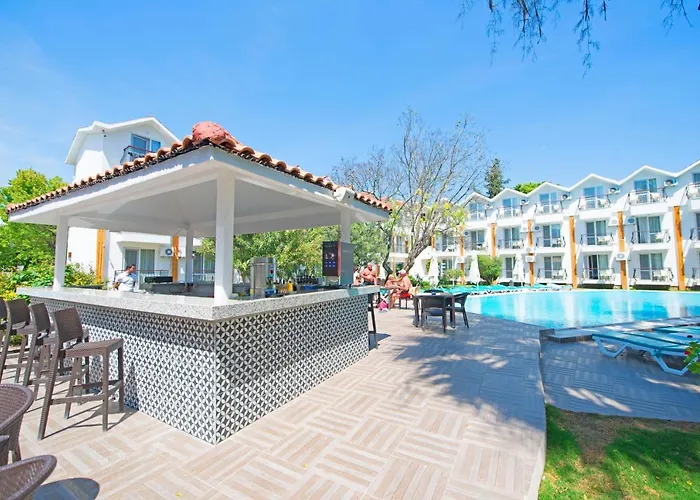 Hotel Grand Emir & 4*