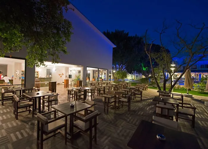 Grand Emir & 4* Dalyan