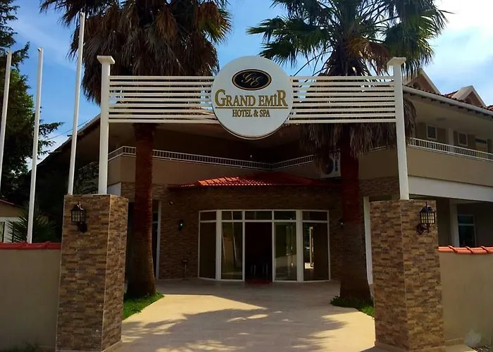 Grand Emir & Hotel 4*